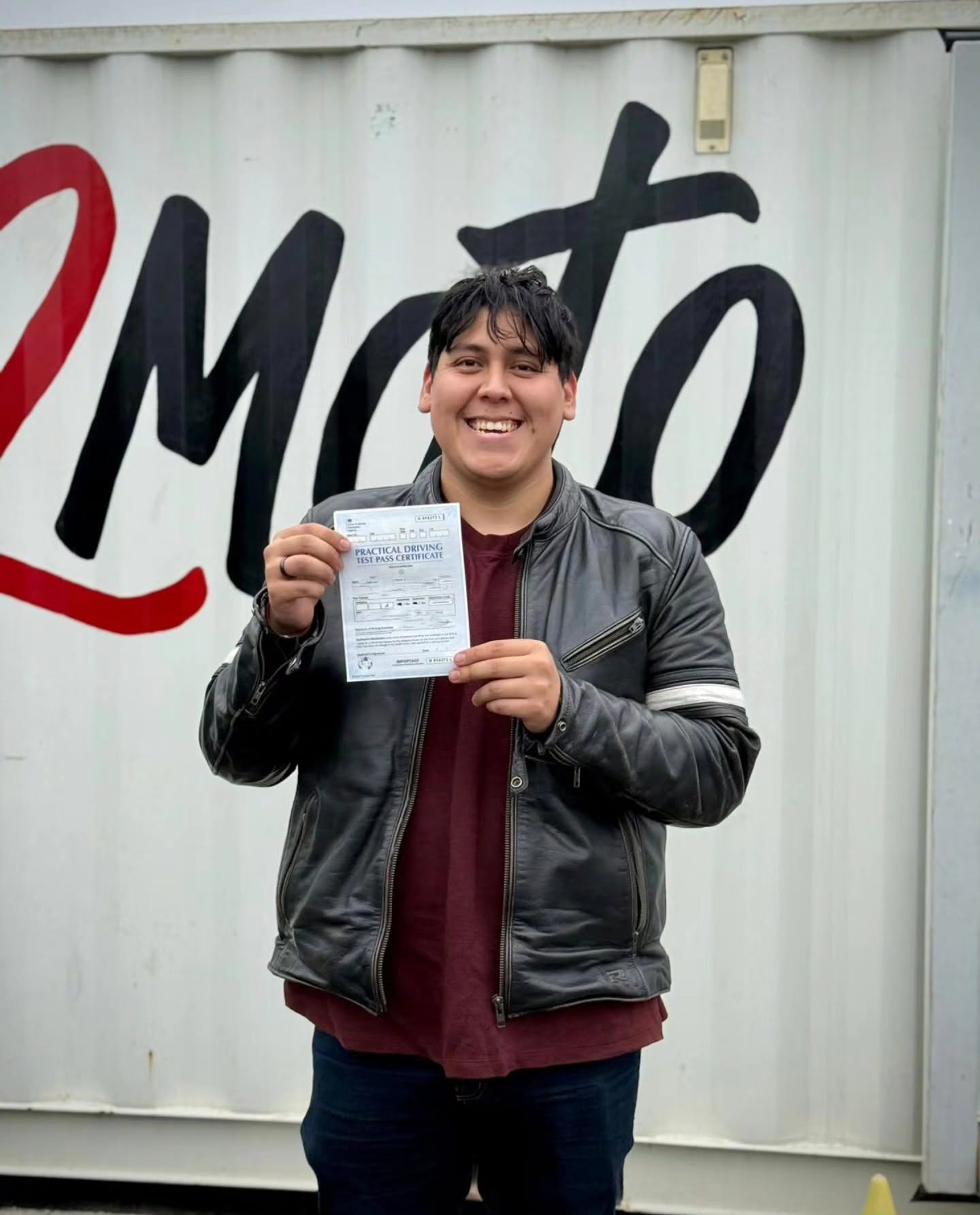 A licence pass – Carlos